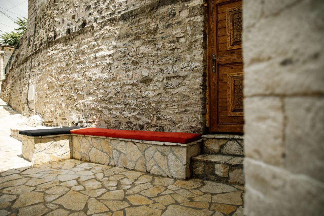 Hotel Sarajet 1821 Gjirokastër 외부 사진
