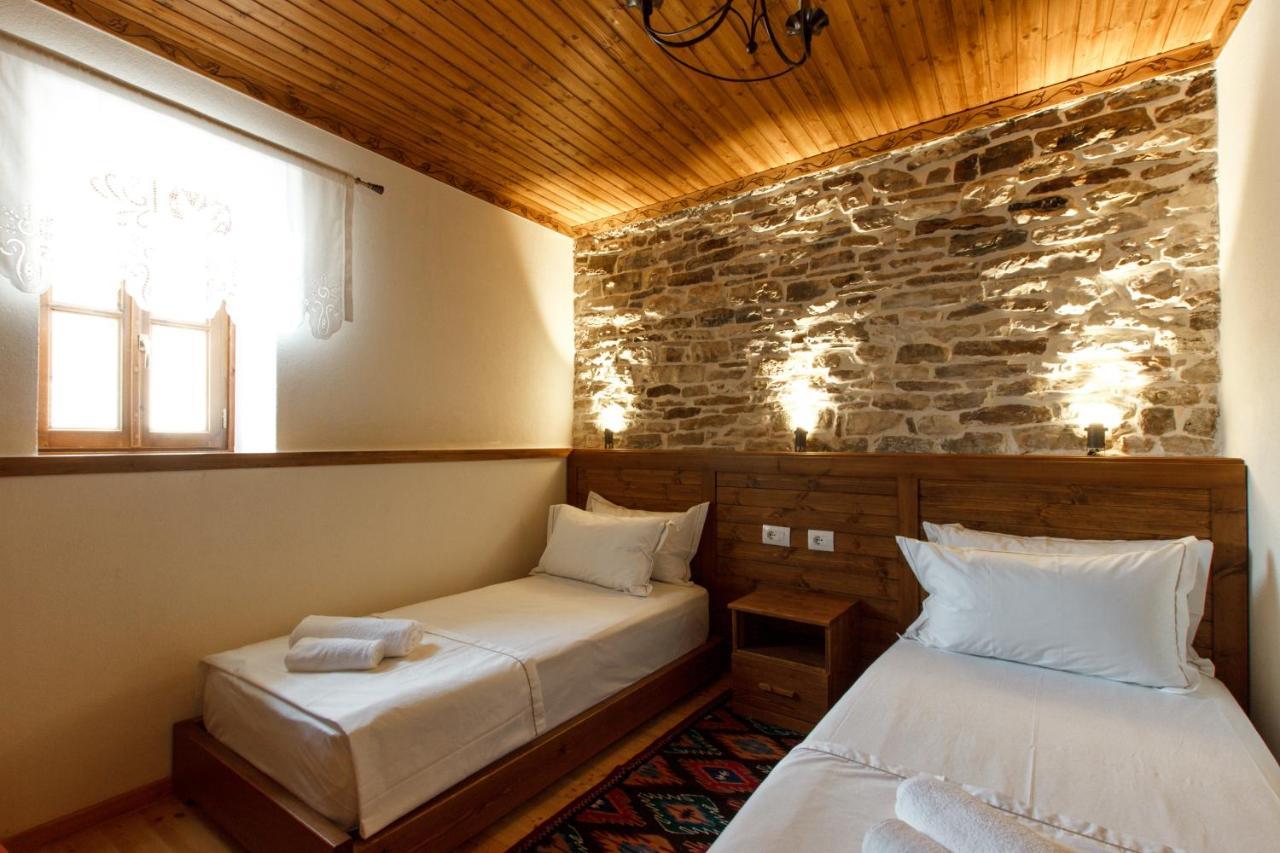 Hotel Sarajet 1821 Gjirokastër 외부 사진