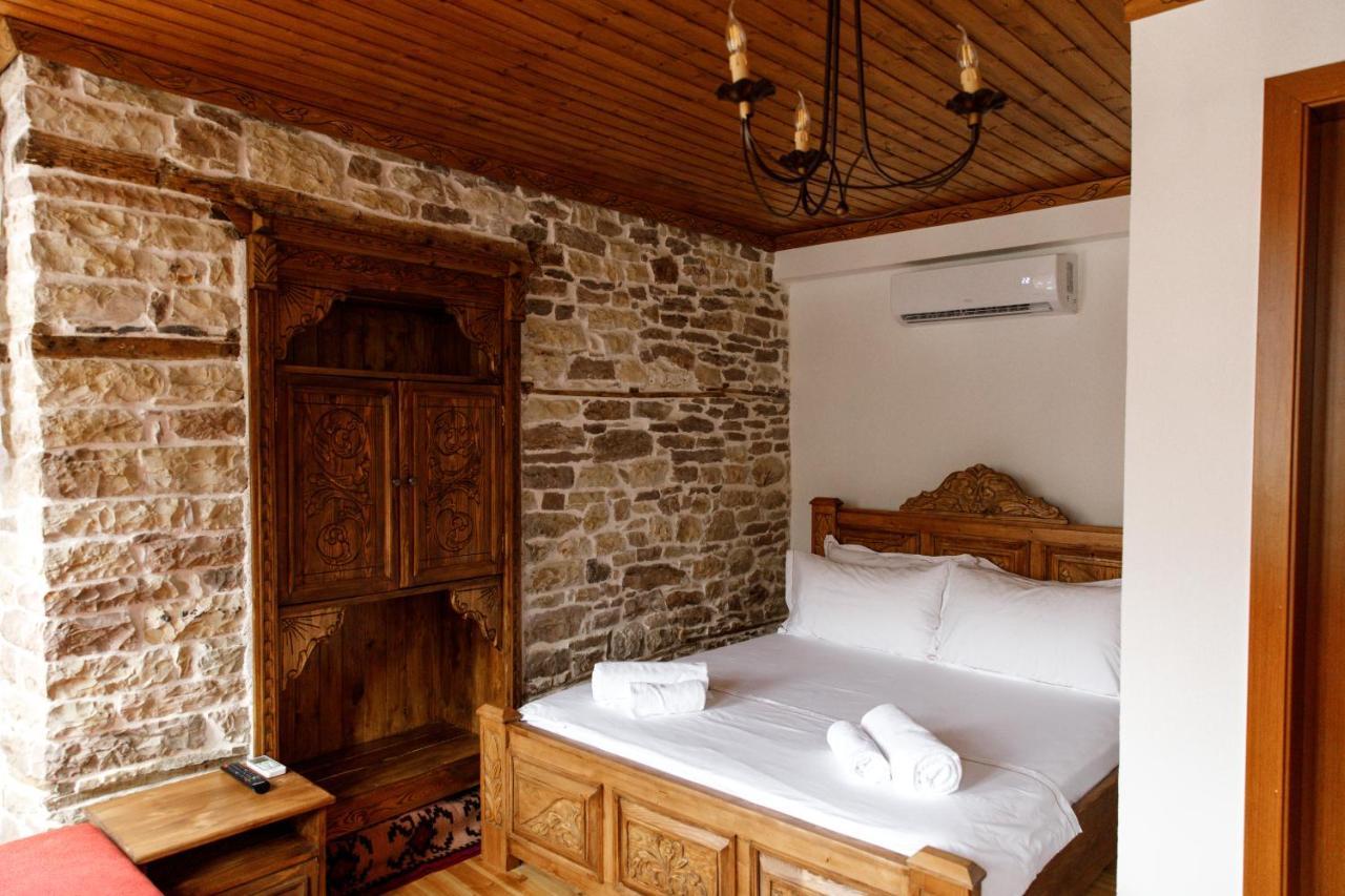 Hotel Sarajet 1821 Gjirokastër 외부 사진